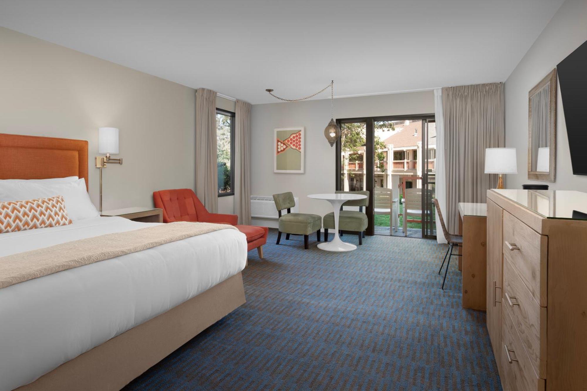 Hotel Hills & 3*