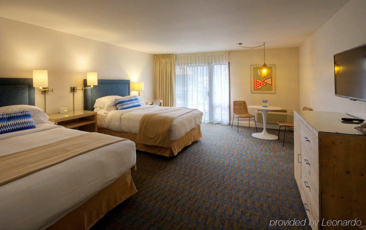 Hotel Hills & Ashland